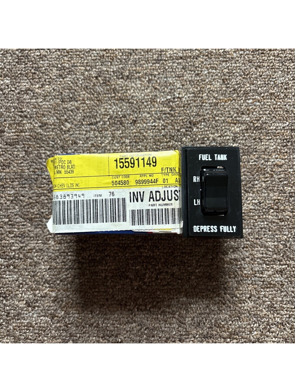 NOS OEM GM 1973-1980 Chevrolet GMC C10 Truck Fuel Tank Selector Switch 15591149